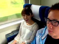 Злющий Японская парочка получение кудрявый в сумасшедшем поезде секс